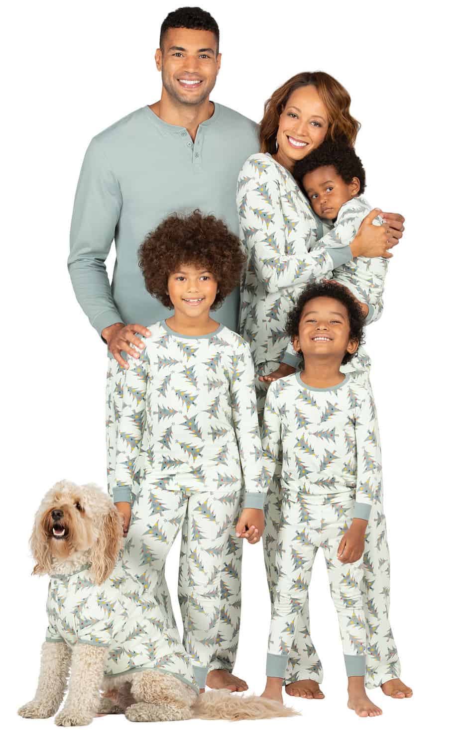 25 Matching Christmas Pajamas For Family To Really Love - Oge Enyi