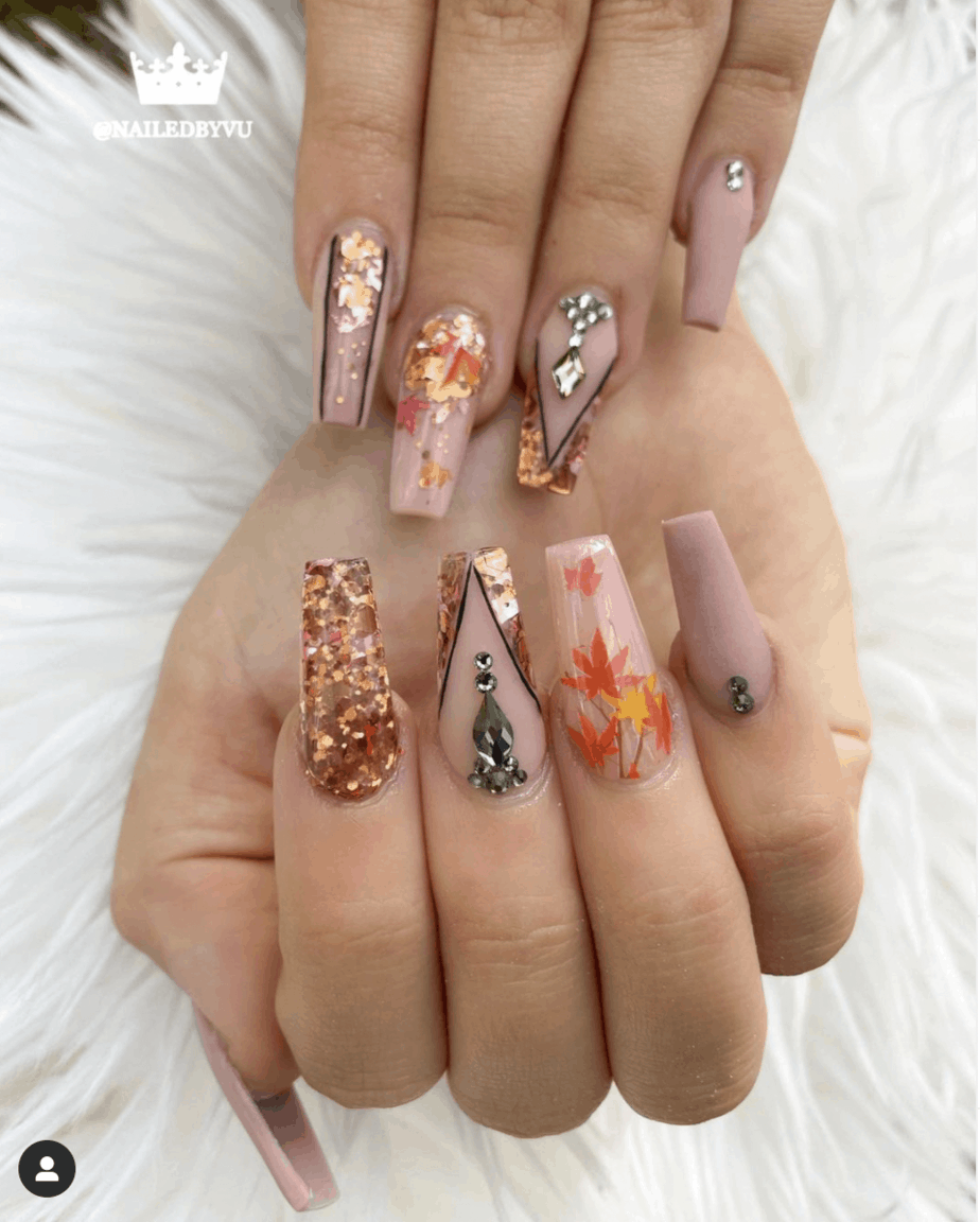 35 Fall Nails Designs That Are Cute And Super Trendy