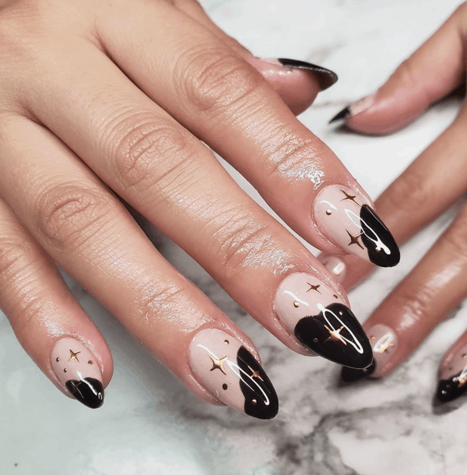 30+ Halloween Nails Designs That Are Cute And Spooky To Copy From