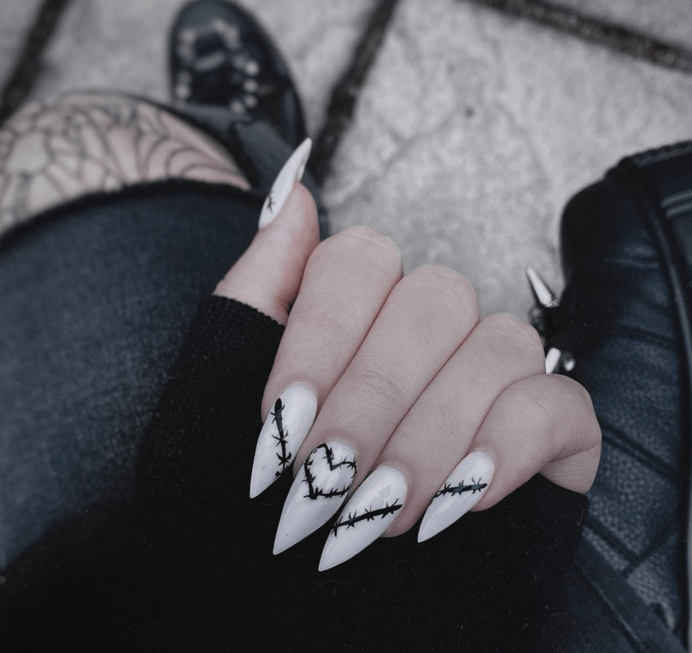 30+ Halloween Nails Designs That Are Cute And Spooky To Copy From