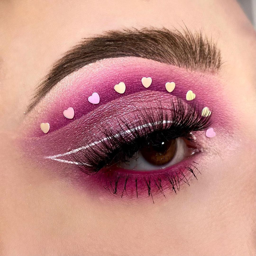 30 Beautiful Valentine’s Day Makeup Looks You"ll Love